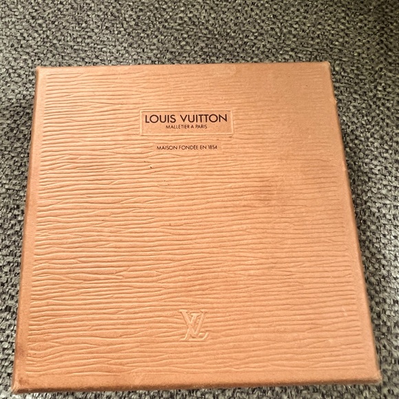 Louis Vuitton Monogram Wallet - Picture 4 of 10